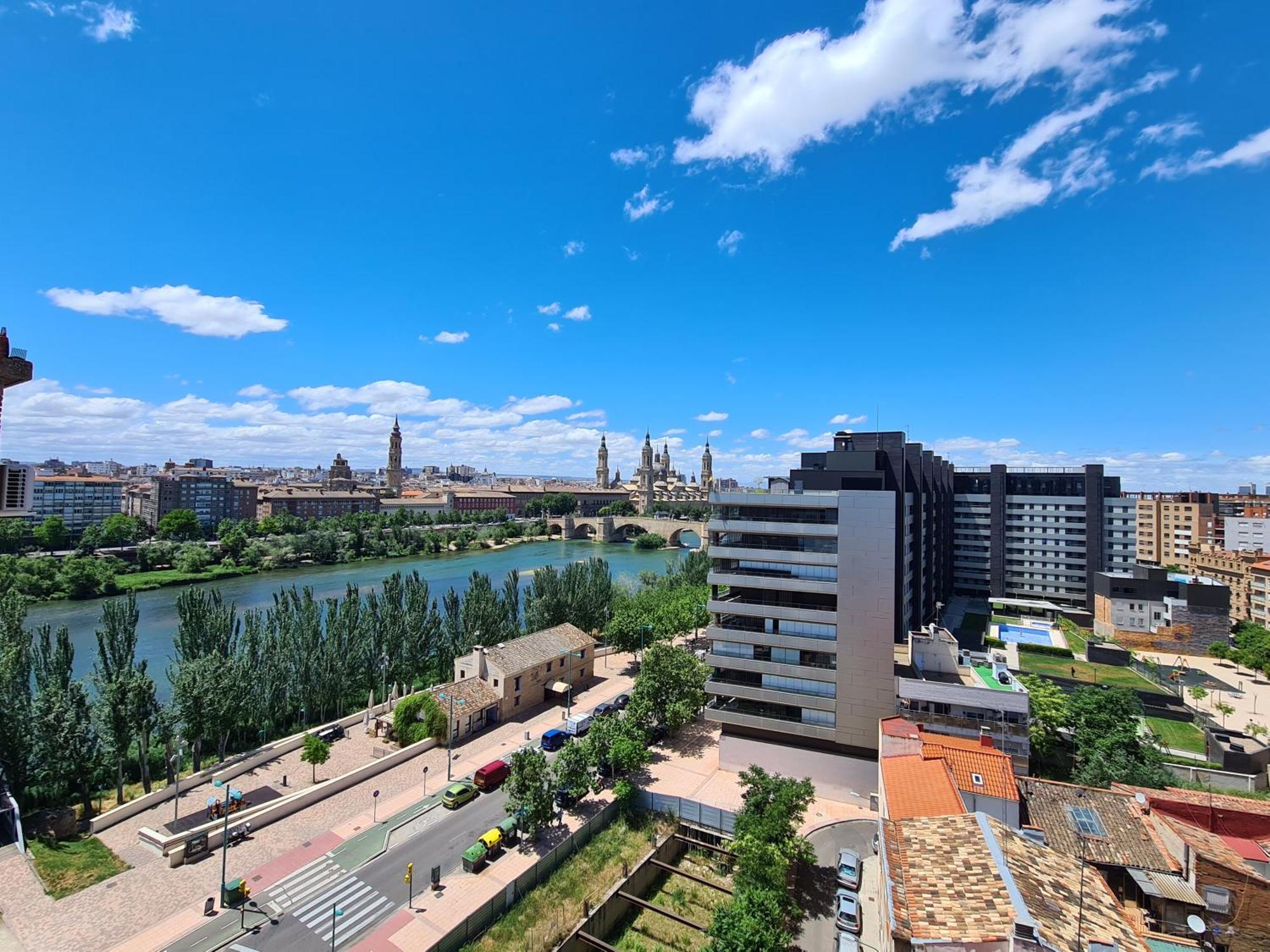 Dos Torres Ribera Play & Relax Con Jacuzzi Y Cine Apartment Zaragoza Luaran gambar